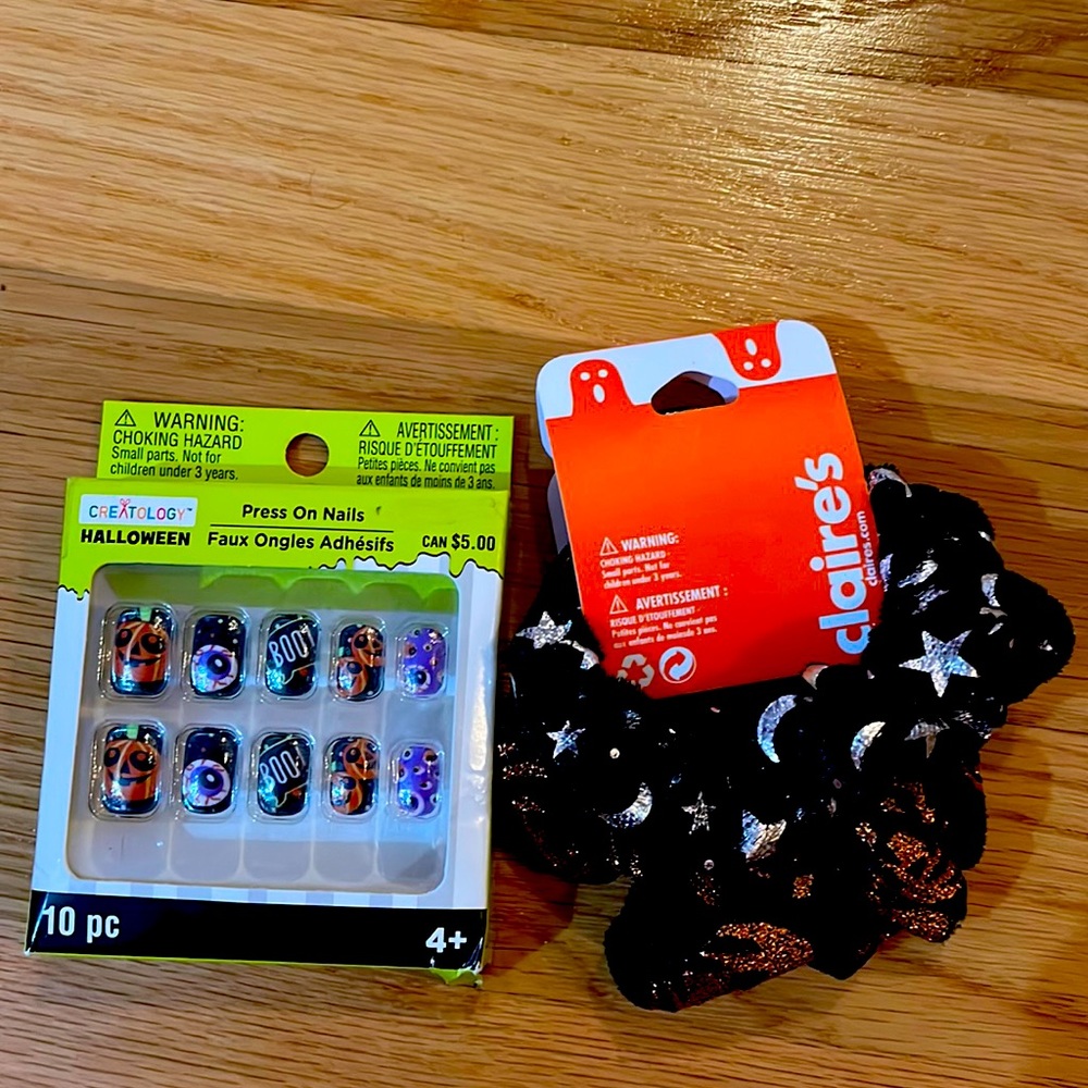NWT Halloween 🎃 Press On Nails & Scrunches